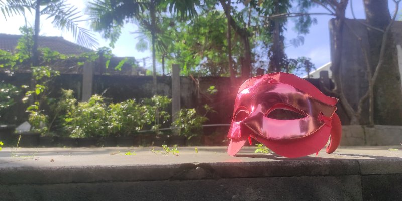 AES018- Jas Merah: Di Balik Layar, dan Judul Klise Lainnya.