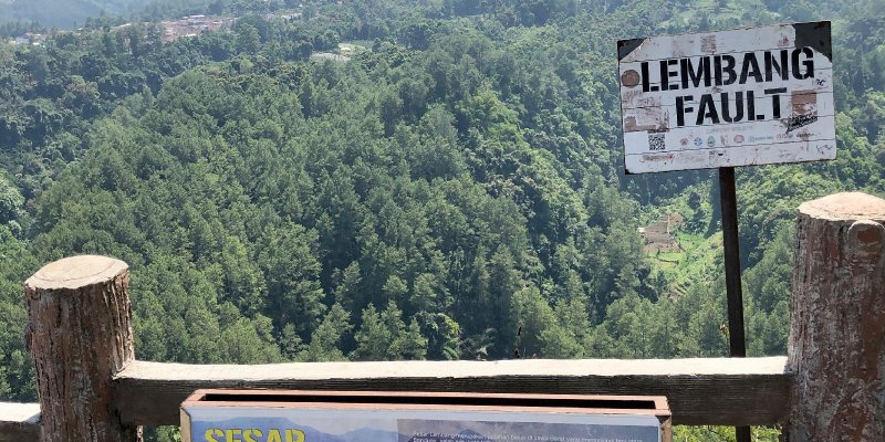 AES#003 Hidup Berdampingan dengan Sesar Lembang: Menghargai Karakter Alam dan Meningkatkan Kesadaran Kolektif