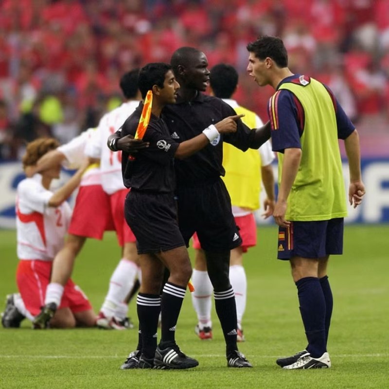 AES001 - Events tergila di pertandingan sepak bola part 1 (Damar)