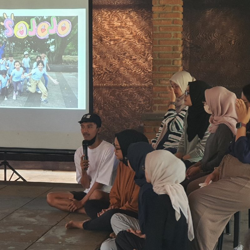 AES814 Rabu yang Penuh Haru