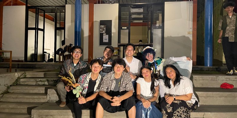 AES50 Menamatkan (Cerita di) Semi Palar