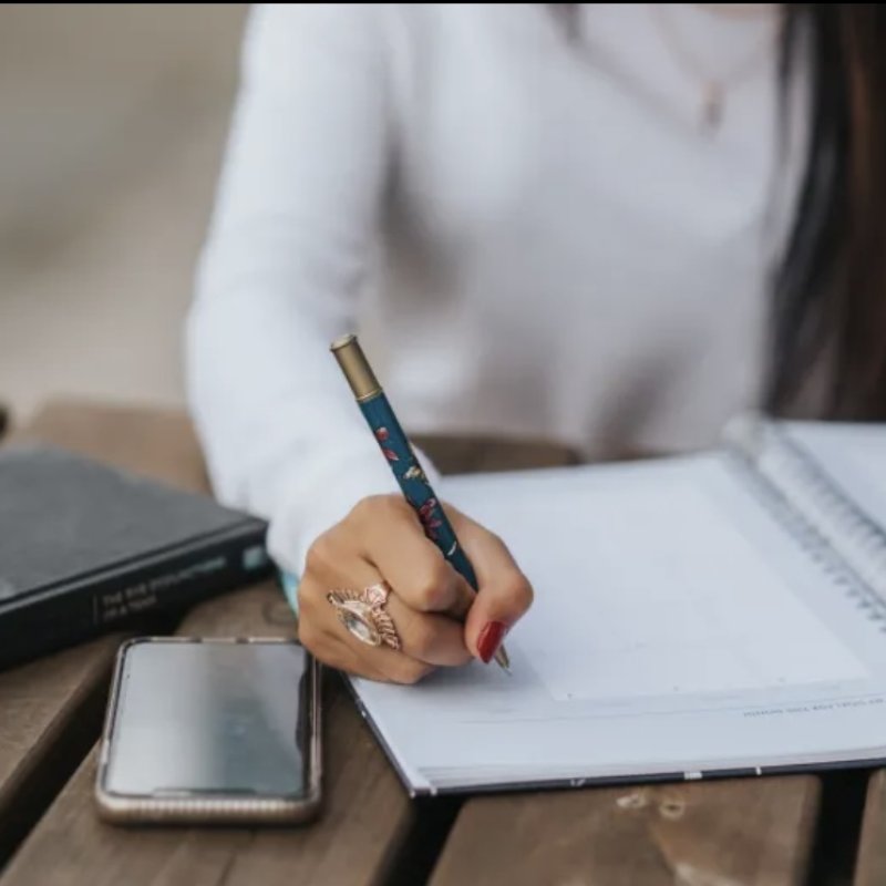 AES 001 Catatan (calon) Nenek Buyut