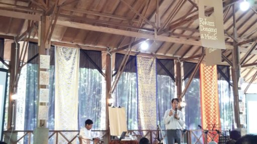 AES002 Mencari Pola Asuh Kembali Ke Akar