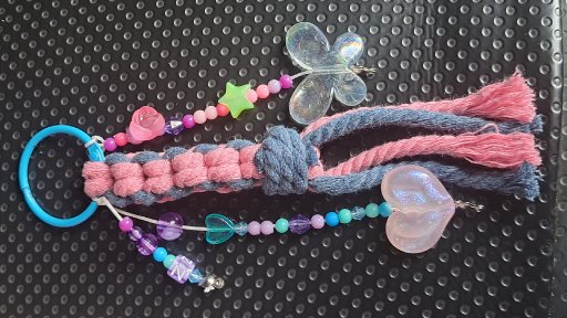 AES04 - Nadhira dan Saung Ronce 