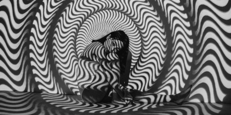 AES879 Menyadari Perangkap Ilusi 