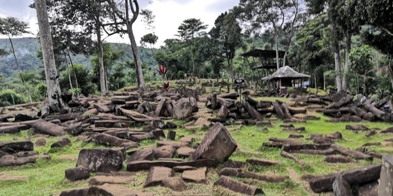 AES 24 - Tentang Gunung Padang