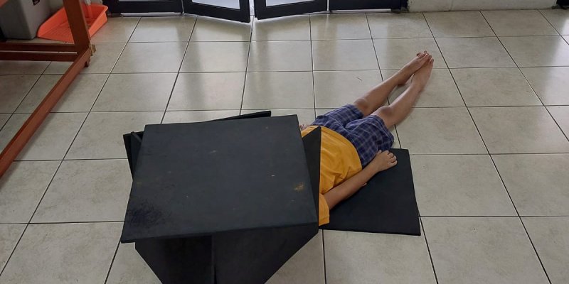 AES90 "Food Can't Replace Sadness"