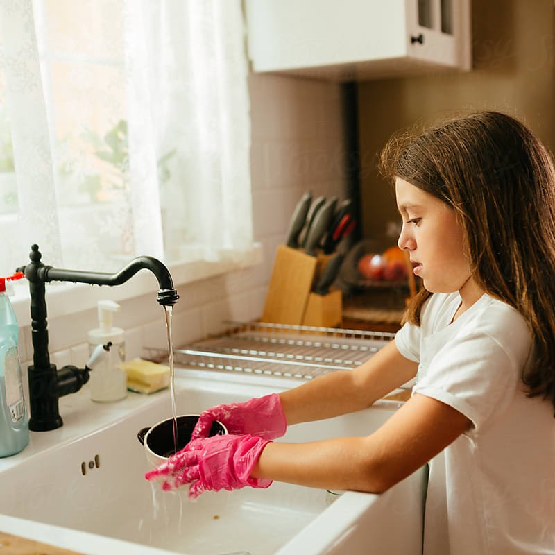 AES 23 Mencuci Gelas