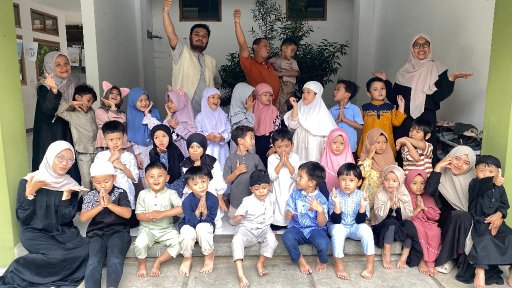 AES05 Pulang ke Rumah