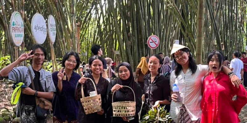 AES 022 Pasar Papringan
