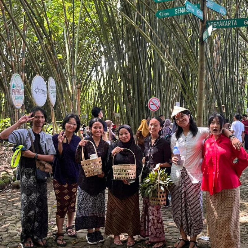 AES 022 Pasar Papringan