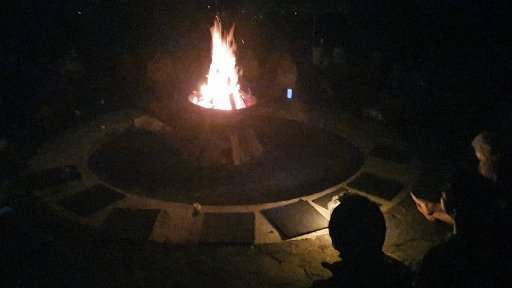 AES943 Limpahan Syukur di Bawah Bentangan Langit Malam 