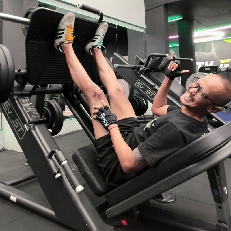 AES017 "Never skip a Leg Day!"